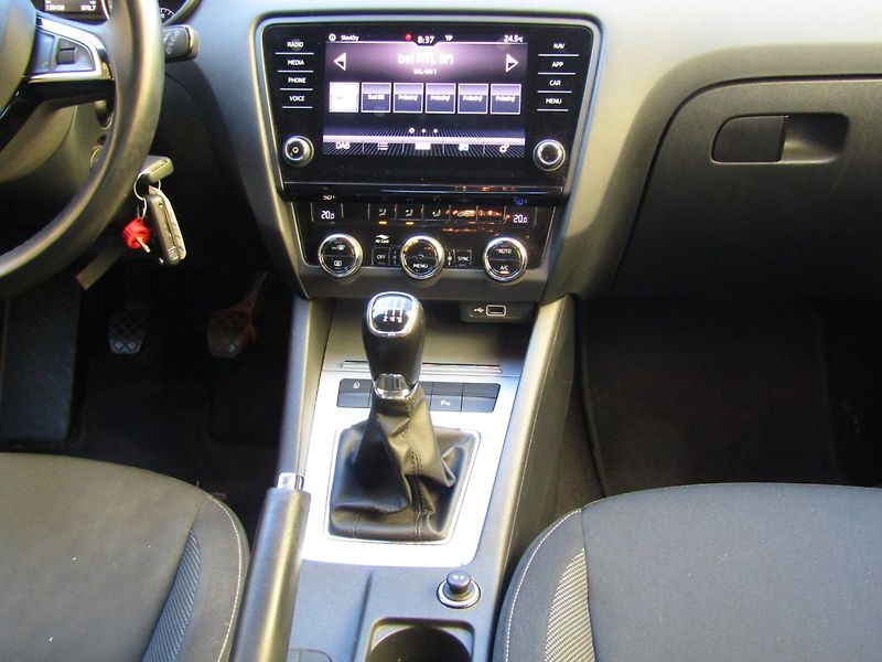 Škoda Octavia (2018) 1.0 TSI 85kW TOP QUALITY - fotka 17 z 39