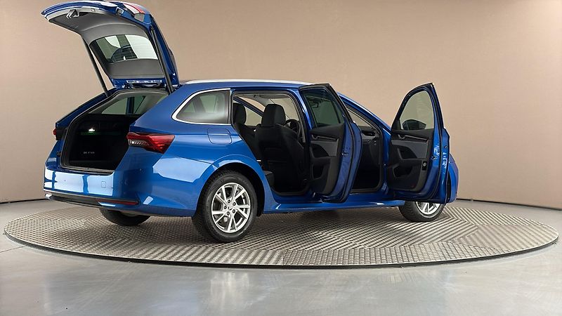 Škoda Octavia 2.0 TDI DSG Top Selection Comb - fotka 6 z 29