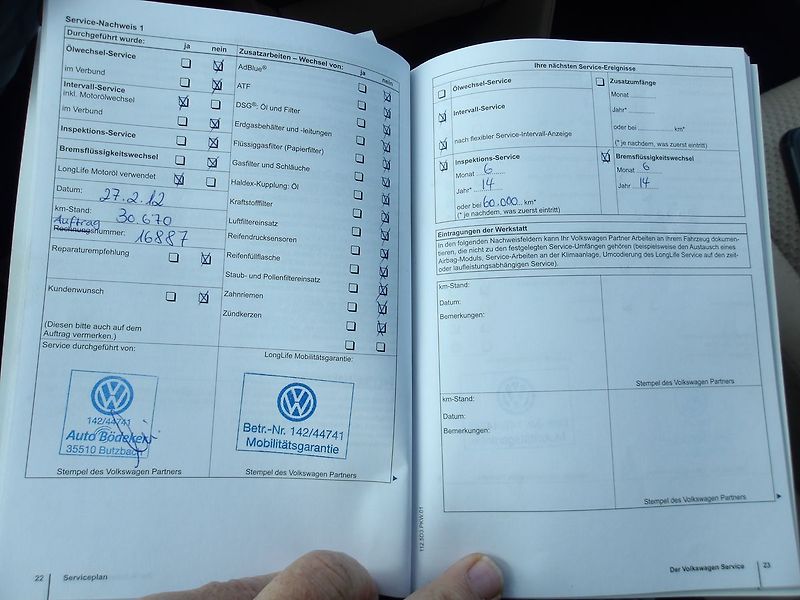 Volkswagen Touran 2,0TDi 103kW PANORAMA ! - fotka 33 z 33