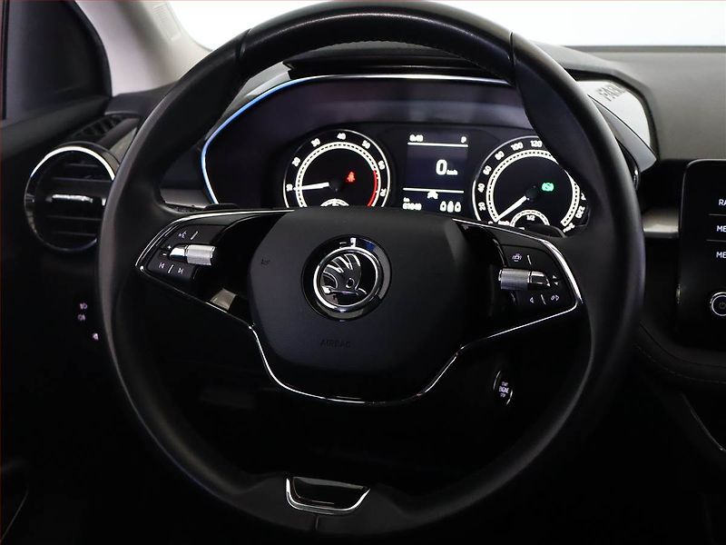 Škoda Fabia (2022) 1.0 TSI, Automat, ČR,1.maj - fotka 14 z 16