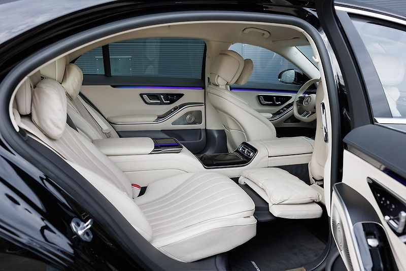 Mercedes-Benz Třídy S (2023) S 450 4Matic Long AMG Line - fotka 40 z 67