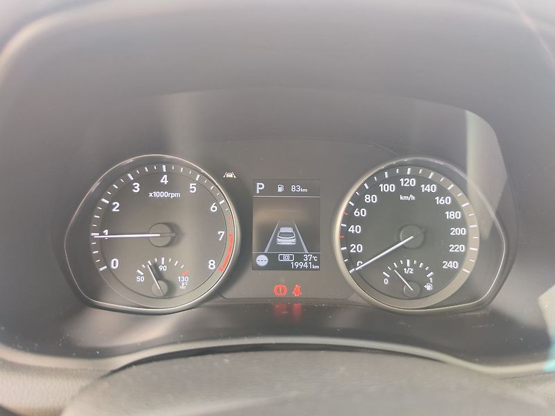 Hyundai i30 1.5 T-GDI/117kW Smart DCT - fotka 15 z 32