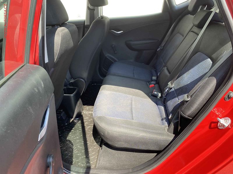 Hyundai ix20 (2019) 1.6CVVT, ČR, AC - fotka 10 z 15