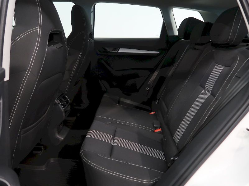 Škoda Karoq (2019) AMBITION 1.0TSI 85KW - fotka 15 z 35