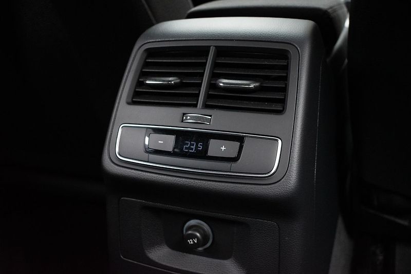 Audi A4 2.0TDI 150kW *ACC*PO ROZVODECH - fotka 14 z 41