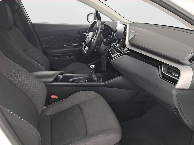 Toyota C-HR (2021) Comfort 1.2 Turbo, Serv.kniha - fotka 9 z 19