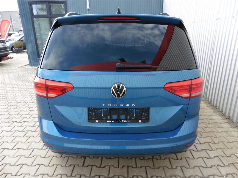 Volkswagen Touran 1,5 TSi Highline Navi - fotka 7 z 18