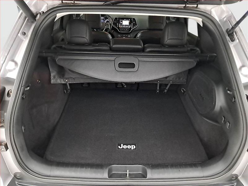 Jeep Cherokee (2019) 2.2 MultiJet, 4X4, Automat - fotka 14 z 17