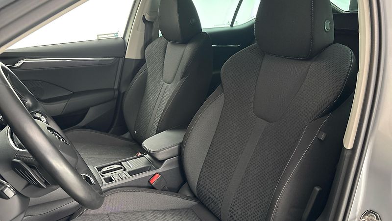 Škoda Octavia 2.0 TDI DSG Style - fotka 15 z 28