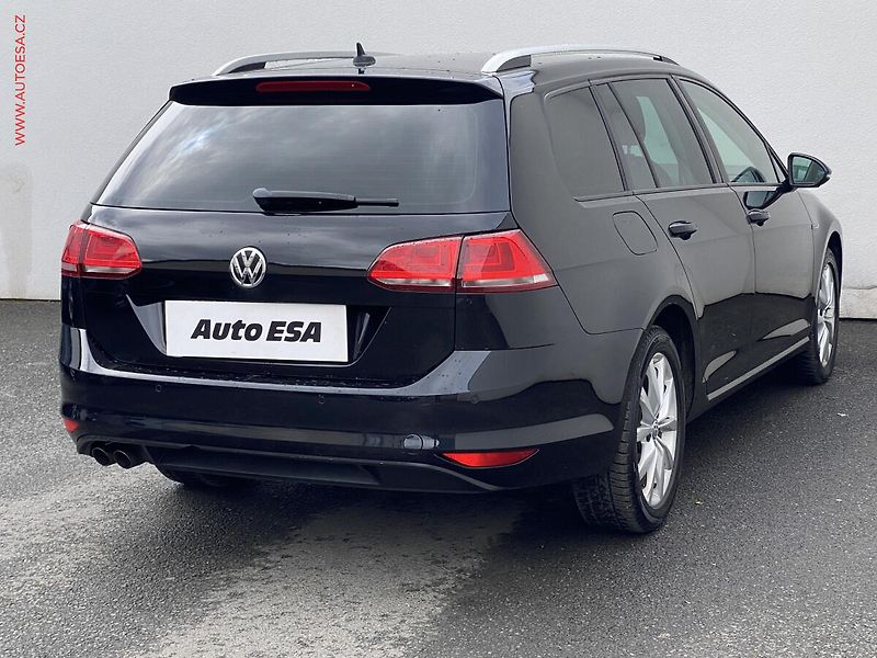 Volkswagen Golf (2015) 2.0 TDi, Lounge, DSG, TZ - fotka 4 z 18