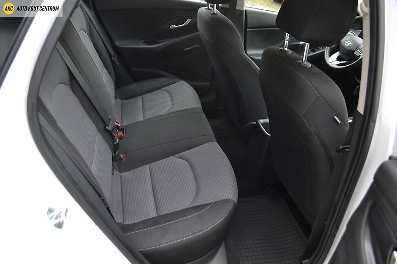 Hyundai i30 22 HB 1,5I MT START PLUS - fotka 14 z 45
