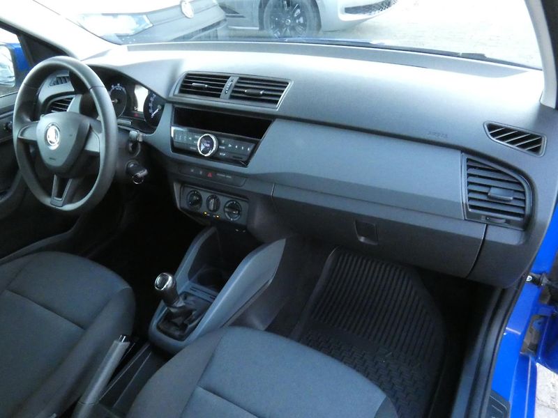 Škoda Fabia III Combi Active 1.0 MPI /55kW - fotka 21 z 30
