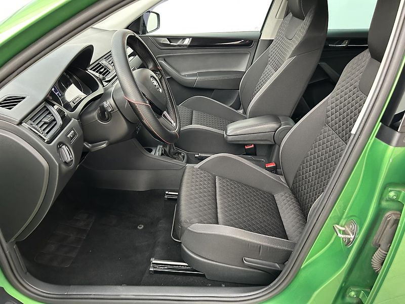 Škoda Rapid 1.0 TSI Style Plus - fotka 21 z 27