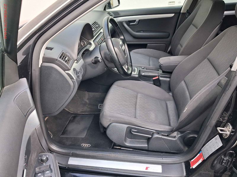 Audi A4 (2008) 2.0 TDi Quattro, Klima - fotka 9 z 15