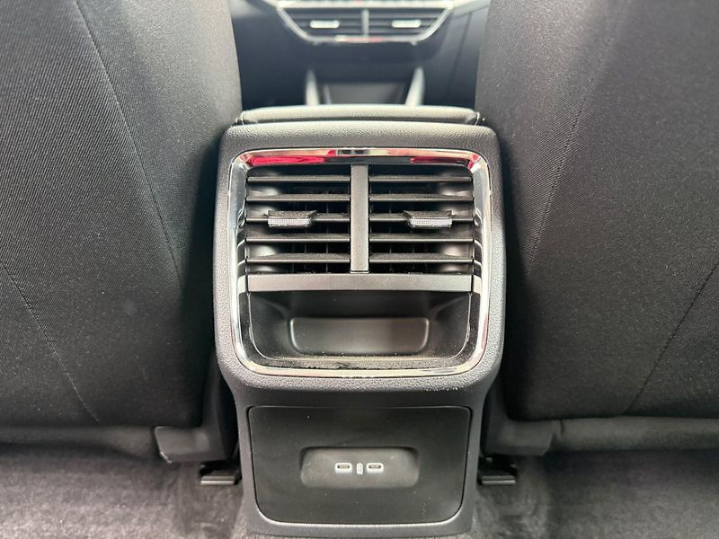 Škoda Octavia Style Plus 2.0 TSI 140kw 4x4 D - fotka 23 z 25