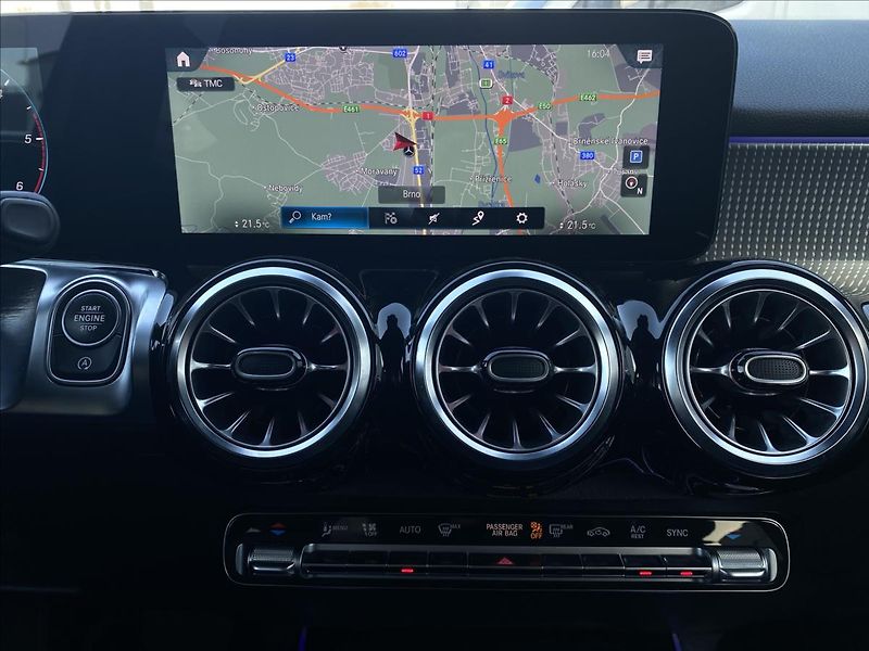 Mercedes-Benz GLB 200 d 4M Progressive - fotka 14 z 29