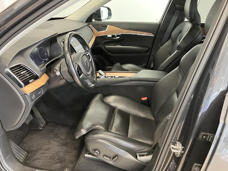 Volvo XC90 B5 AWD INSCRIPTION AT8, ČR - fotka 16 z 49