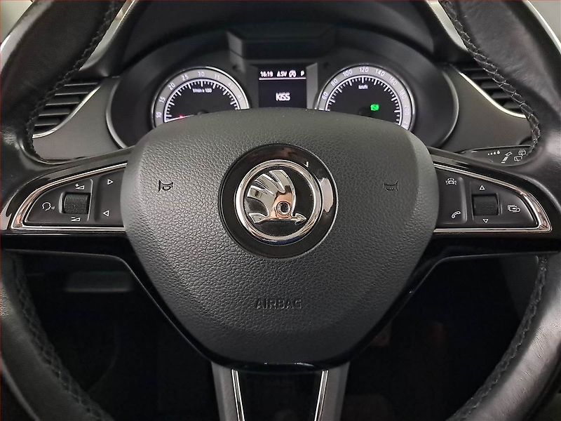 Škoda Octavia (2017) 1.6 TDI, Automat, Navi - fotka 20 z 23