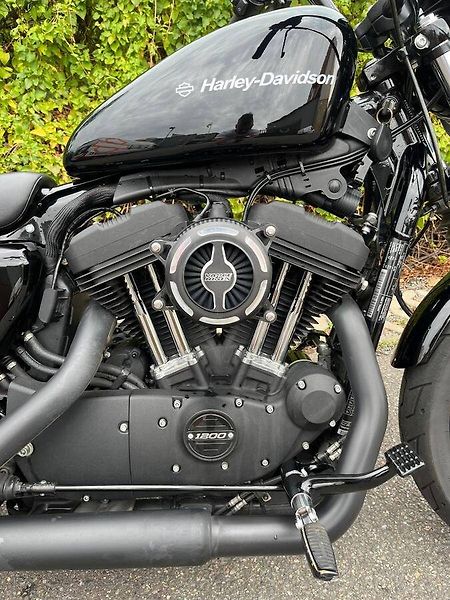 Harley-Davidson XL 1200NS Iron (2020) - fotka 10 z 14