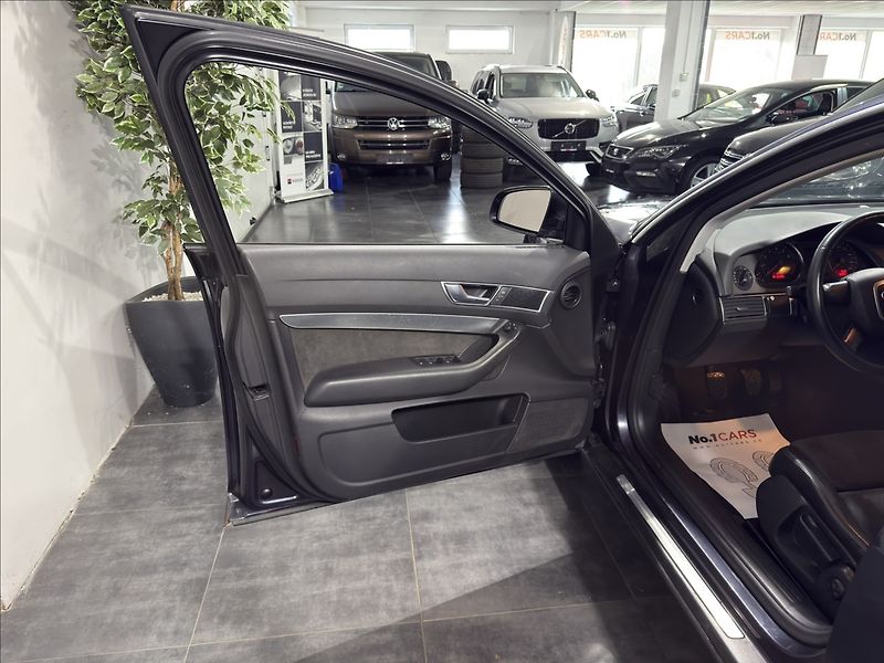 Audi A6 2,4   V6 QUATTRO ALCANTARA - fotka 6 z 30