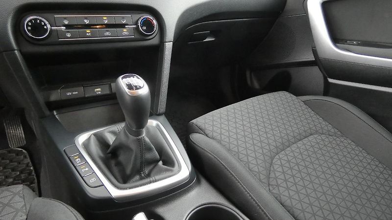 Kia Ceed 1.5 T-GDI Fresh - fotka 6 z 22