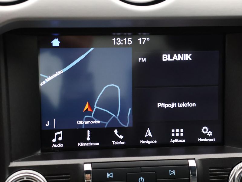 Ford Mustang 2,3 EB 233kW Kůže Navi CZ - fotka 18 z 27