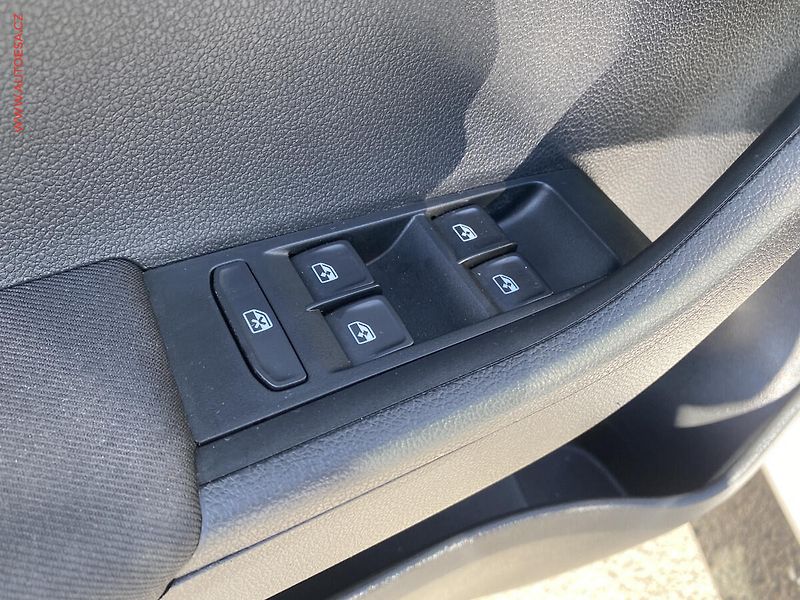Škoda Fabia (2020) 1.0 TSi, 1.maj,ČR, Style, - fotka 13 z 18