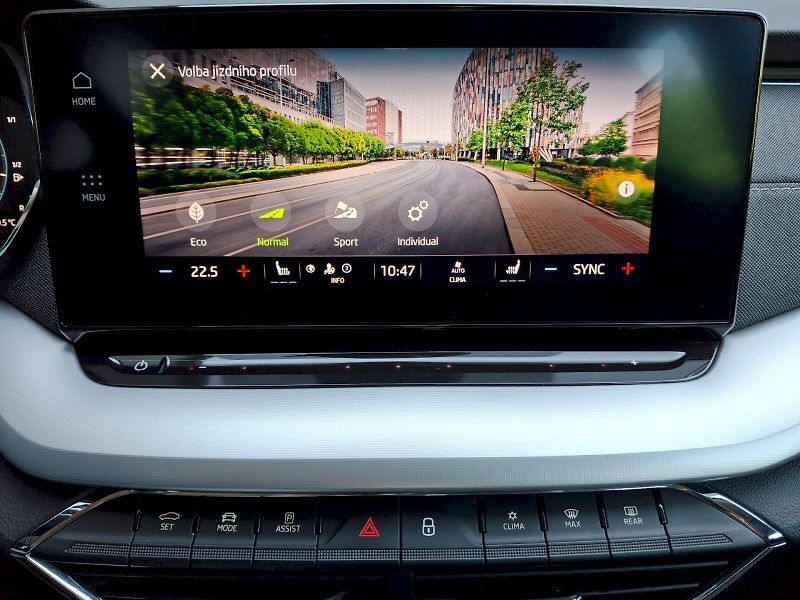 Škoda Octavia (2022) Combi Style Plus DSG 1,5TSi 11 - fotka 24 z 34