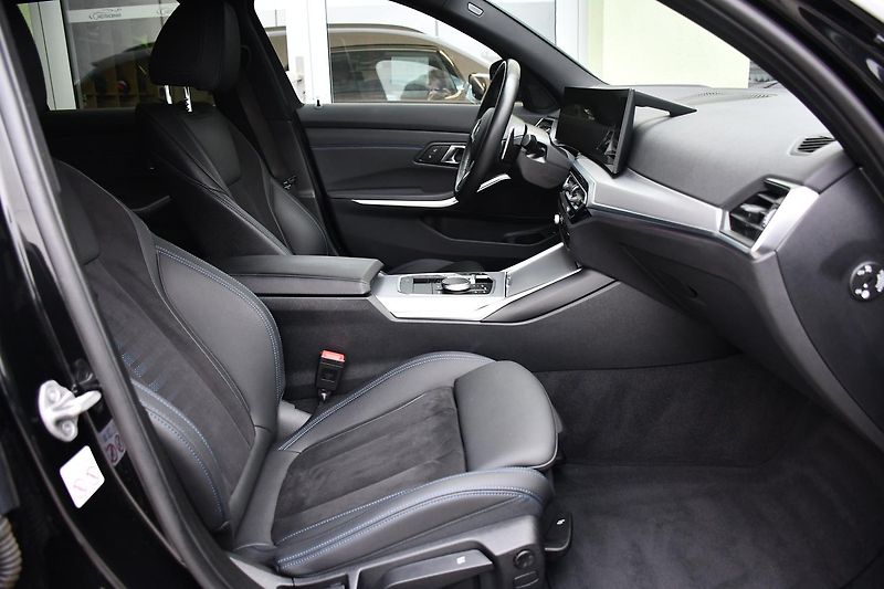BMW Řada 3 320D xDrive M-SPORT ČR 1.M - fotka 17 z 47