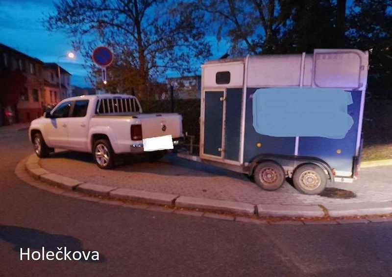 Listopadové parkování ve Strakonicích.