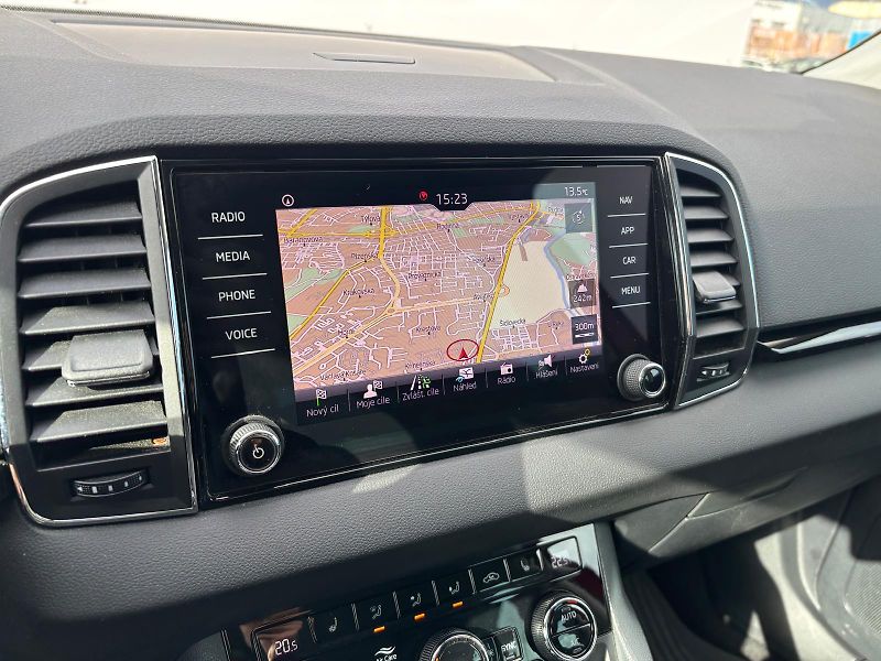 Škoda Karoq 1.5 TSI / 110 kW - fotka 20 z 30