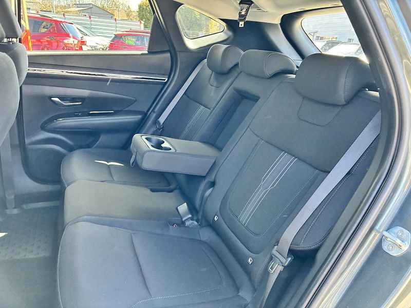 Hyundai Tucson 1,6T-GDi 110kW SMART  - fotka 13 z 27