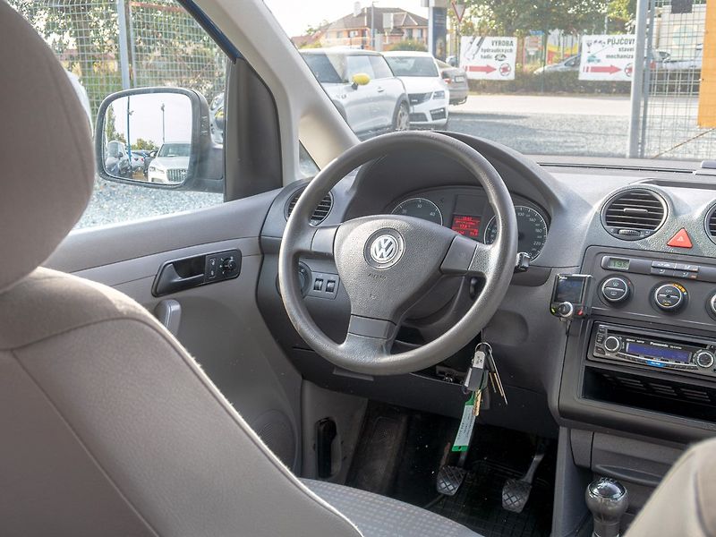 Volkswagen Caddy (2008) ČR 1.9TDI 55KW – PO ROZVODECH - fotka 12 z 36