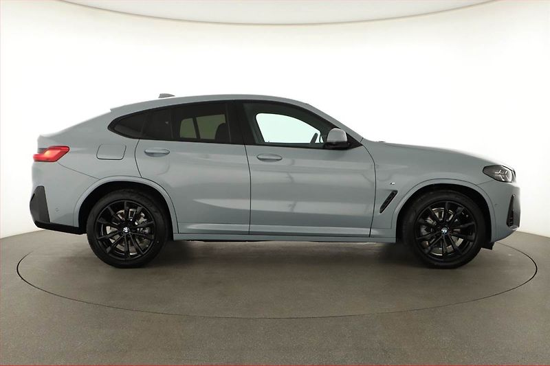 BMW X4 (2025) xDrive20d, M Sport, Navigace - fotka 6 z 20