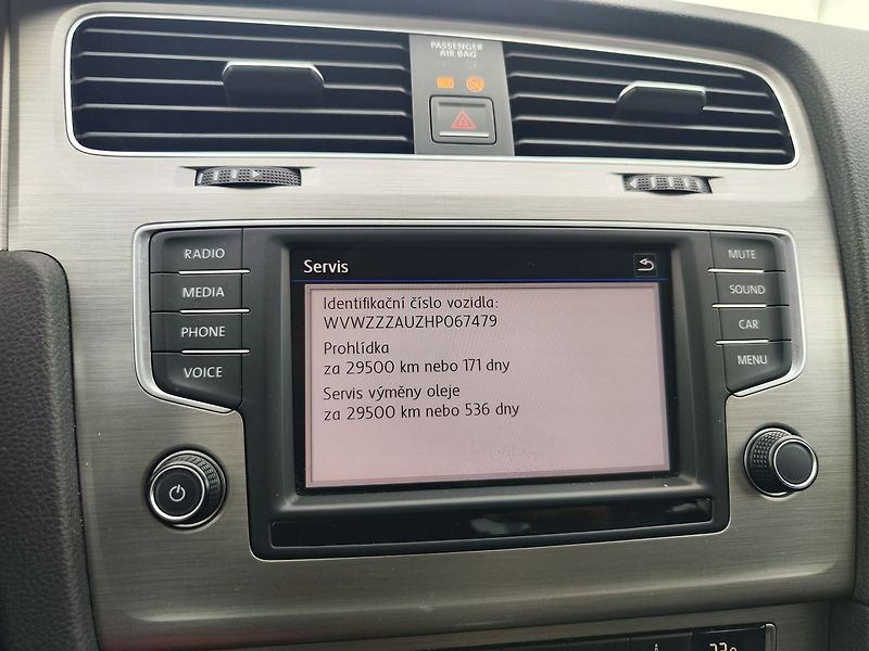 Volkswagen Golf 1.4 TSI/92kW Comfortline DSG - fotka 18 z 38