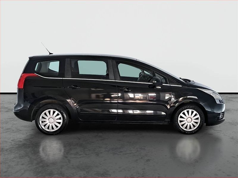 Peugeot 5008 (2011) Active 1.6 HDi, Tažné - fotka 6 z 14