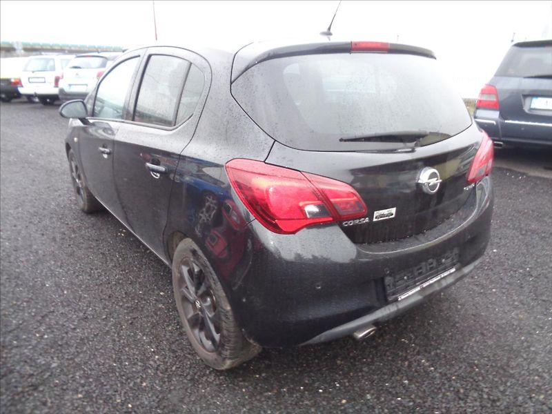 Opel Corsa 1,4 - fotka 14 z 14