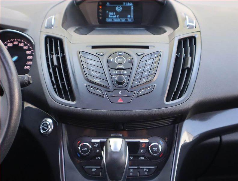 Ford Kuga (2013) Trend 1.6 EcoBoost, 4X4 - fotka 11 z 18