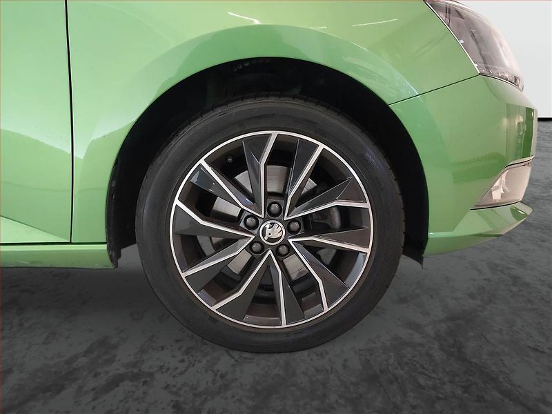 Škoda Fabia (2017) Style 1.2 TSI, 6 míst - fotka 15 z 17