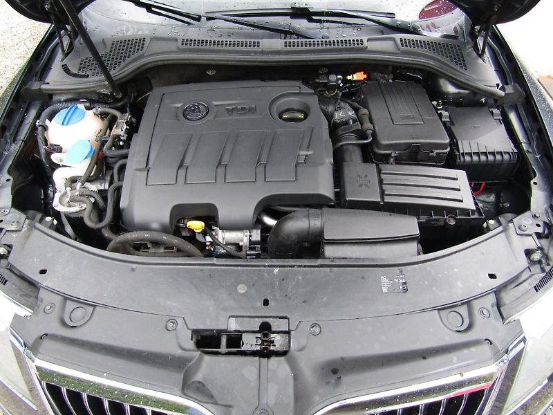 Škoda Superb (2015) 1.6 TDI 77kW  OUTDOOR - fotka 42 z 46