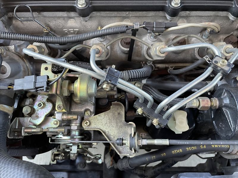 Mazda 626 2,0 D 44KW TOP ORIG. STAV - fotka 36 z 36
