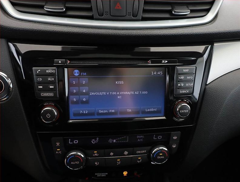 Nissan Qashqai (2018) 1.6 DIG-T, Navi, Tempomat - fotka 10 z 19