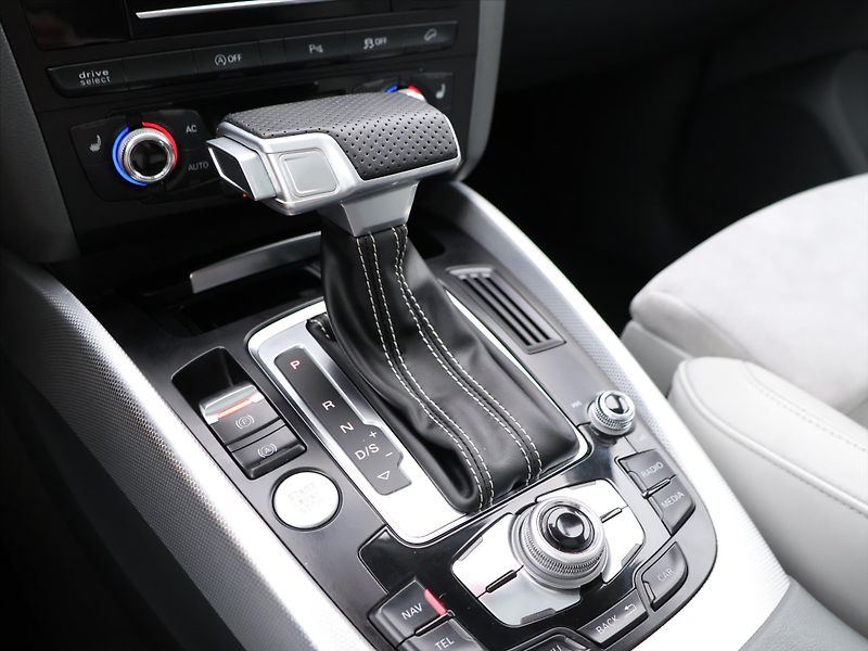Audi Q5 3,0 TDI 180kW Aut Quattro Kůže - fotka 24 z 36
