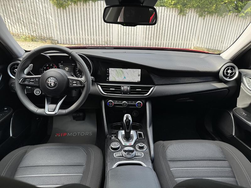 Alfa Romeo Giulia 20-Q2-148KW-FACELIFT-SUPER - fotka 12 z 27