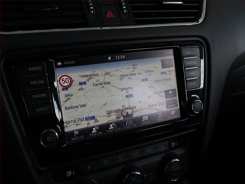 Škoda Octavia (2014) RS 2.0 TDI, Automat, Navi - fotka 20 z 25
