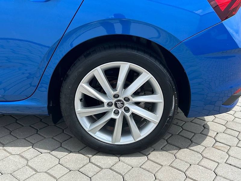 Škoda Scala Top Selection 7DSG 1,0TSI - fotka 21 z 24