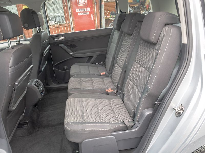 Volkswagen Touran (2019) 2.0TDI 110KW – Cebia 5*! - fotka 42 z 53