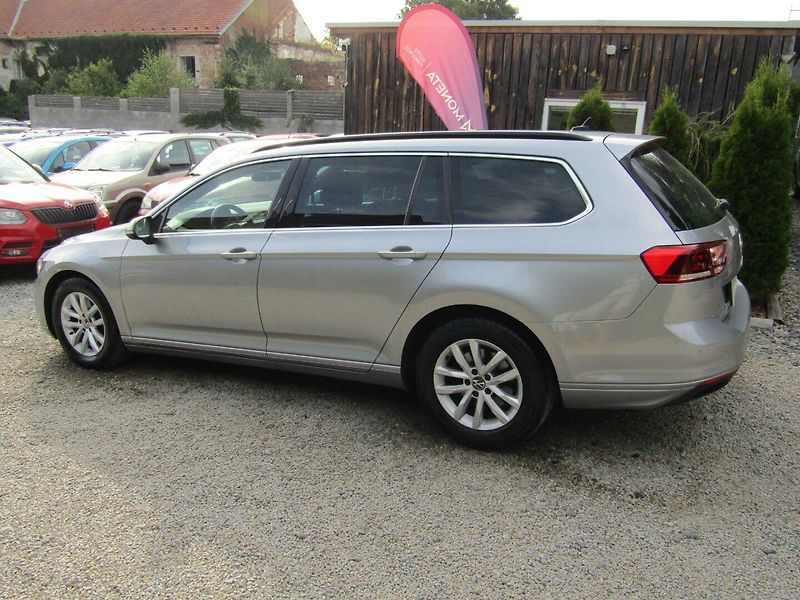 Volkswagen Passat (2021) 2.0 TDI 110kW DSG ACC - fotka 4 z 46