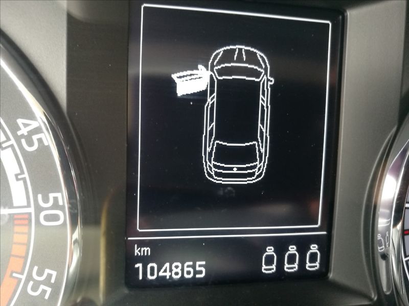 Škoda Octavia 1,6 TDI kombi - fotka 6 z 19