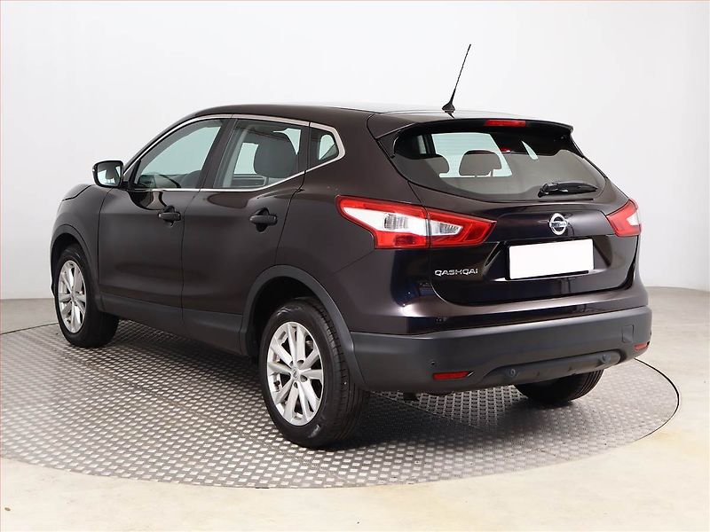 Nissan Qashqai (2014) 1.2 DIG-T, Serv.kniha - fotka 4 z 16